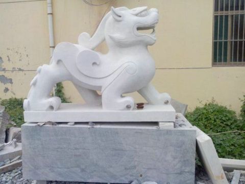 點(diǎn)擊查看詳細(xì)信息<br>標(biāo)題：石雕貔貅3 閱讀次數(shù)：1090