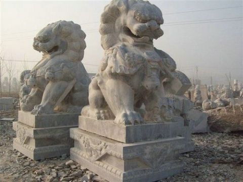 點擊查看詳細信息<br>標題：石雕獅子10 閱讀次數(shù)：1045